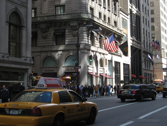 Top 10 Rues commerçantes du Monde
