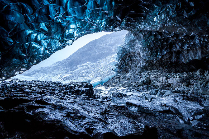 Grottes de Glace en Islande -un royaume fantastique de glace bleue !