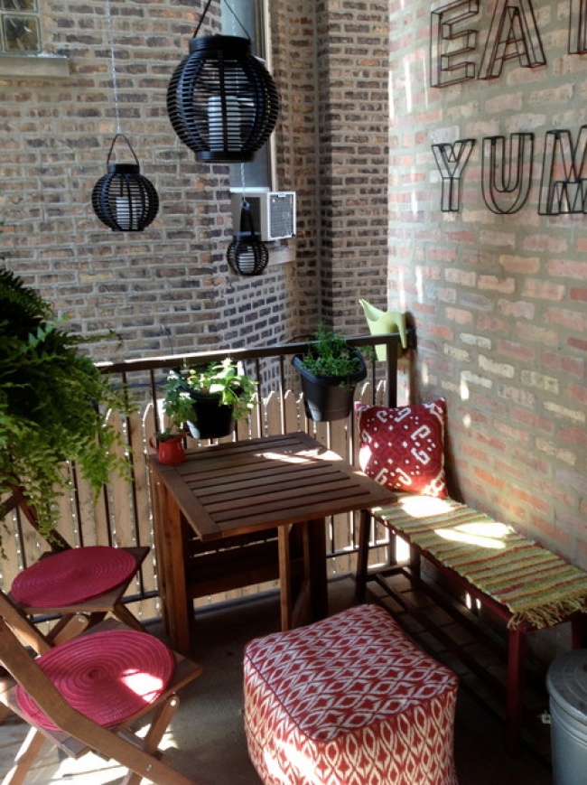 1180355-650-petit balcon