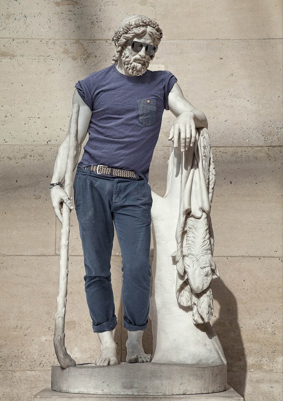 sculptures greques habillées