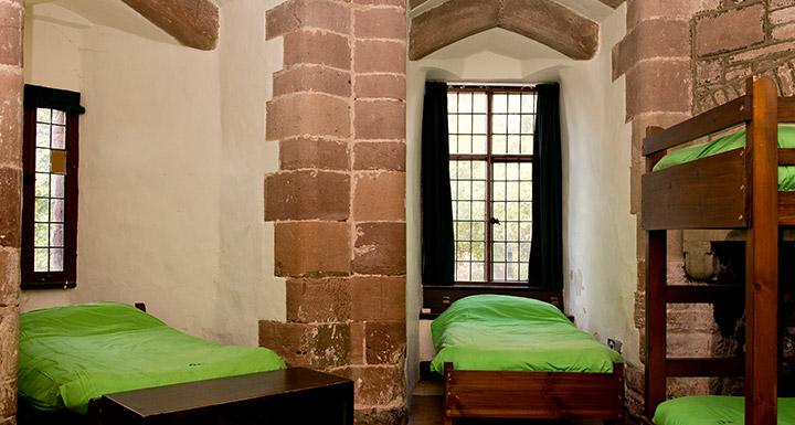 000199_st_briavels_dorm_009