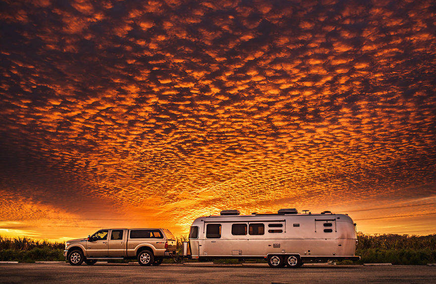 Illustration : J’ai vendu tout, j’ai acheté un Airstream ...