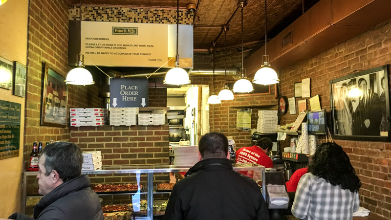 5.prince_street_pizza_new_york_small_interior