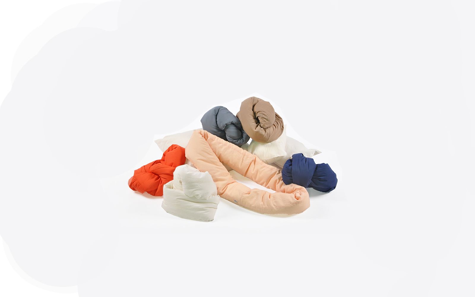 huzi-infinity-comfortable-TRVLPILLOW0516_0