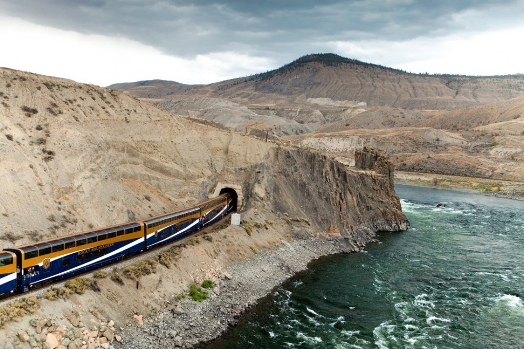 10-of-the-most-scenic-train-routes-in-the-world-6