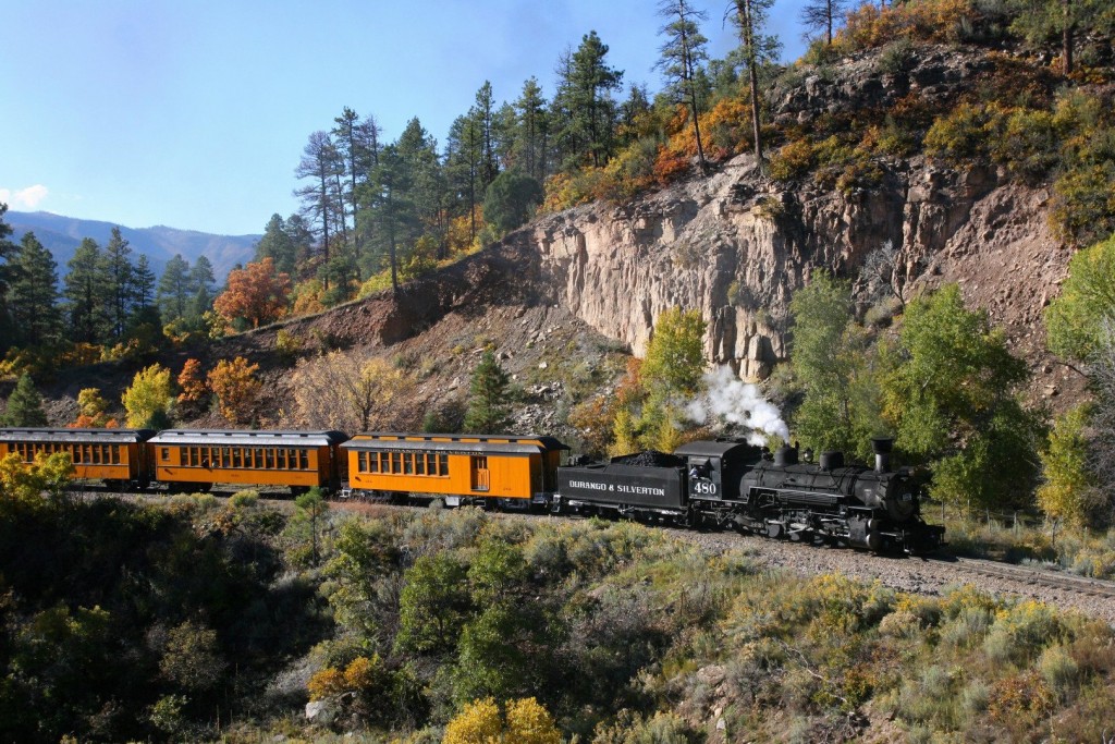 10-of-the-most-scenic-train-routes-in-the-world-9