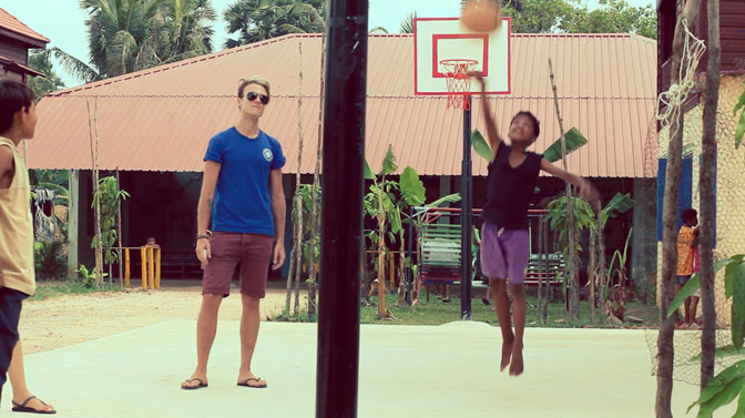 Cheap-Volunteer-Overseas-IVHQ-Cambodia