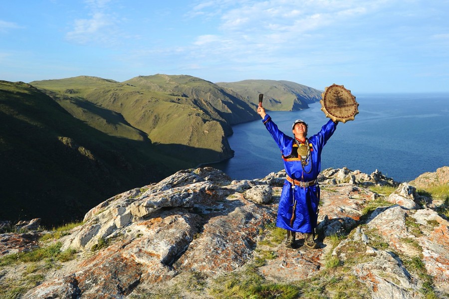 shaman-lake-baikal-tours-russia-2-1-900x600